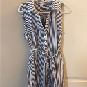 Blue and White Sleeveless Midi Sundress with Notched Collar